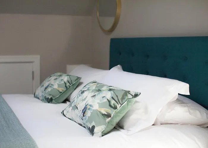 The Loft, Bootham House - Luxury City Centre Apartment With Parking Space